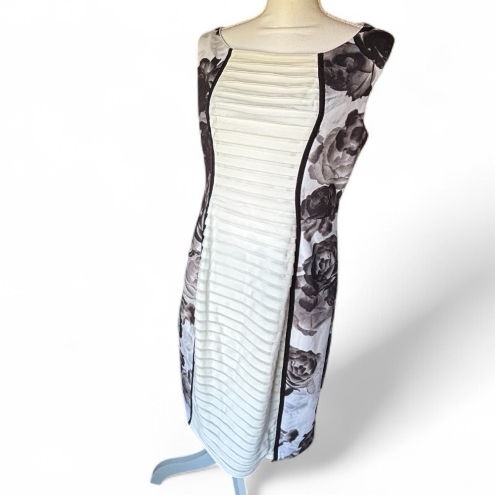 CLOSET CLEAR OUT! Midi Black & White Floral Panel Dress – Size 14
